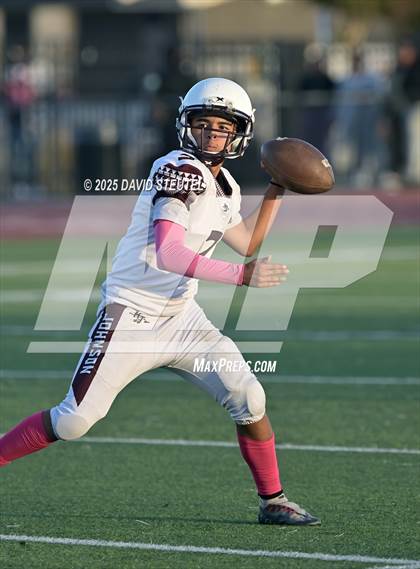 Thumbnail 1 in JV: Johnson @ Burbank photogallery.