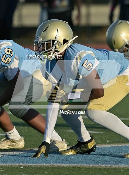 Thumbnail 3 in JV: Johnson @ Burbank photogallery.