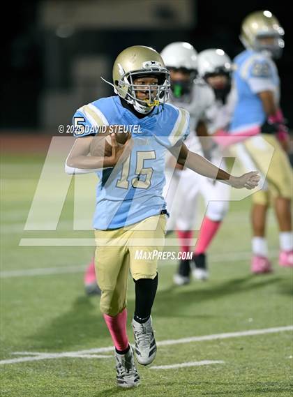 Thumbnail 2 in JV: Johnson @ Burbank photogallery.