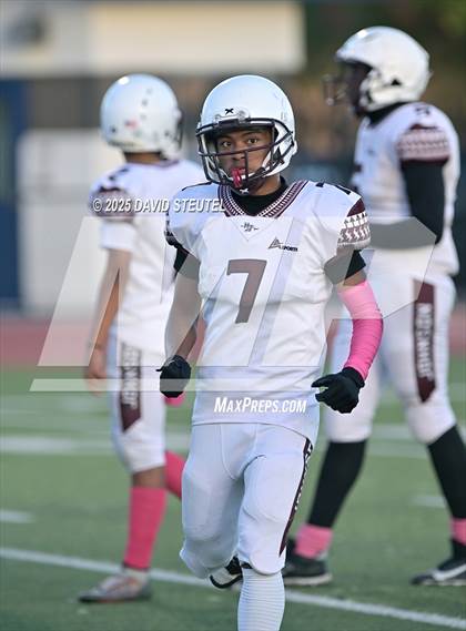 Thumbnail 3 in JV: Johnson @ Burbank photogallery.