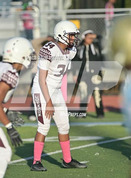 Thumbnail 3 in JV: Johnson @ Burbank photogallery.