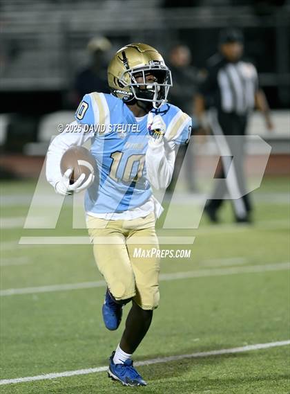 Thumbnail 3 in JV: Johnson @ Burbank photogallery.