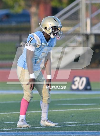 Thumbnail 2 in JV: Johnson @ Burbank photogallery.