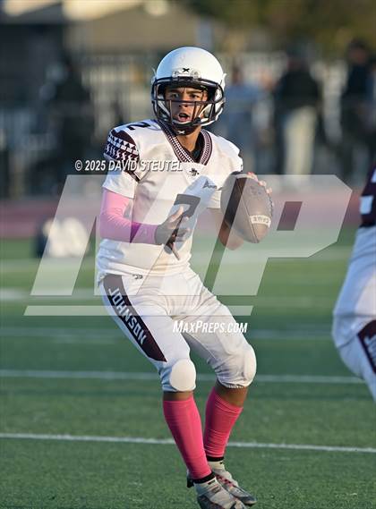 Thumbnail 3 in JV: Johnson @ Burbank photogallery.