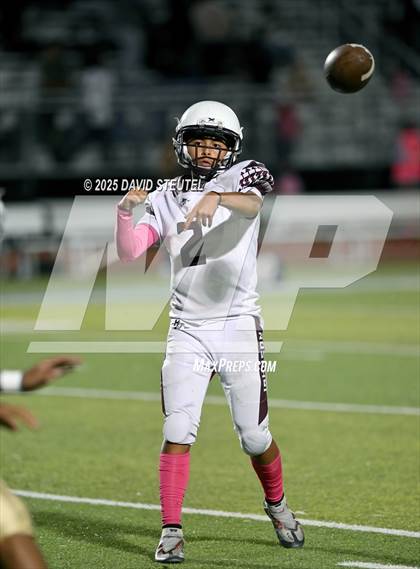 Thumbnail 3 in JV: Johnson @ Burbank photogallery.