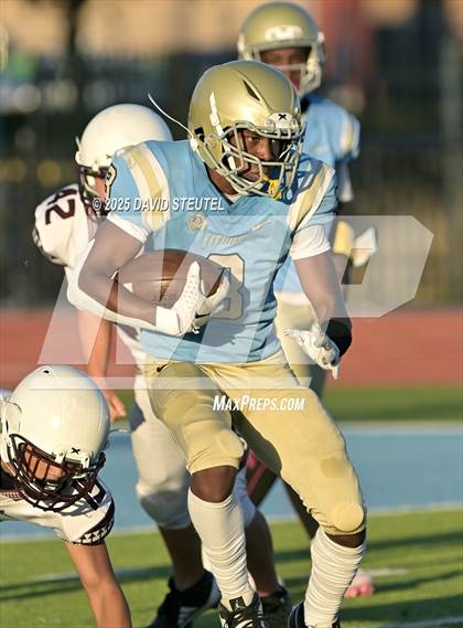 Thumbnail 3 in JV: Johnson @ Burbank photogallery.