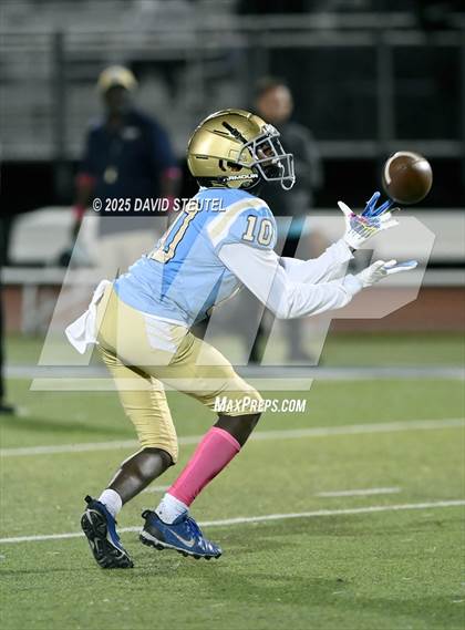 Thumbnail 2 in JV: Johnson @ Burbank photogallery.