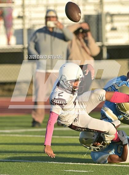 Thumbnail 1 in JV: Johnson @ Burbank photogallery.