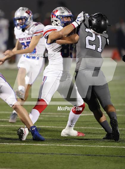 Thumbnail 3 in Westlake vs Weslaco East (UIL 6A Quarterfinal Playoff) photogallery.