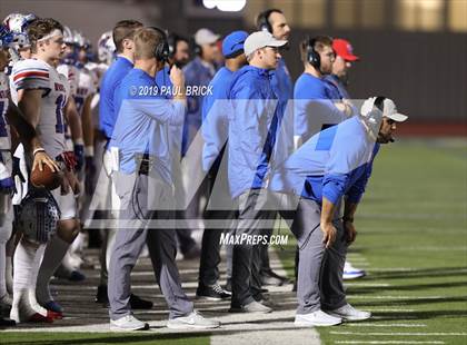 Thumbnail 2 in Westlake vs Weslaco East (UIL 6A Quarterfinal Playoff) photogallery.