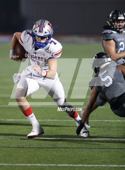 Thumbnail 2 in Westlake vs Weslaco East (UIL 6A Quarterfinal Playoff) photogallery.