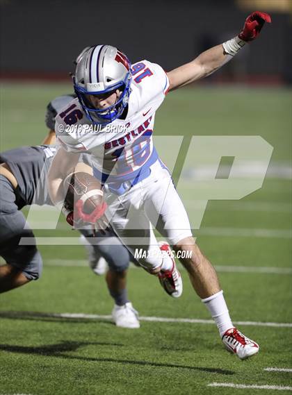 Thumbnail 2 in Westlake vs Weslaco East (UIL 6A Quarterfinal Playoff) photogallery.