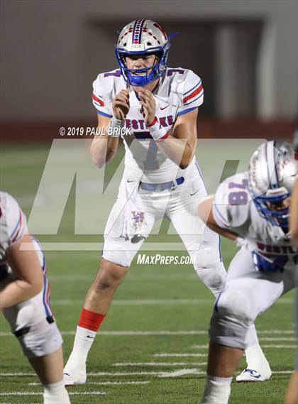 Thumbnail 2 in Westlake vs Weslaco East (UIL 6A Quarterfinal Playoff) photogallery.