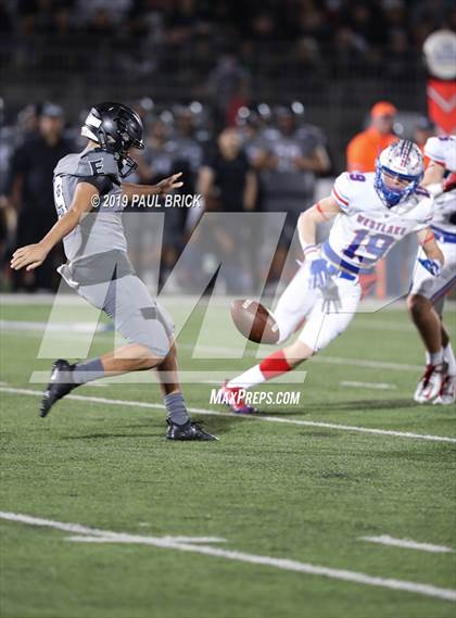 Thumbnail 2 in Westlake vs Weslaco East (UIL 6A Quarterfinal Playoff) photogallery.
