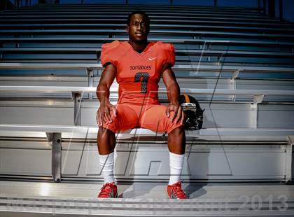 Thumbnail 1 in Washington (Preseason Top 25 Photo Shoot)  photogallery.