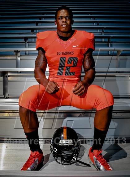 Thumbnail 3 in Washington (Preseason Top 25 Photo Shoot)  photogallery.