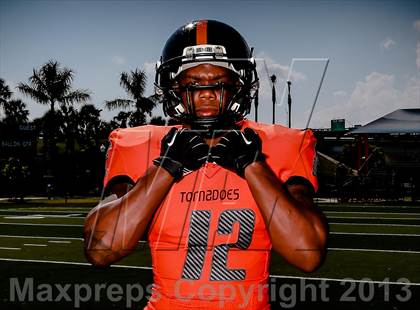 Thumbnail 1 in Washington (Preseason Top 25 Photo Shoot)  photogallery.