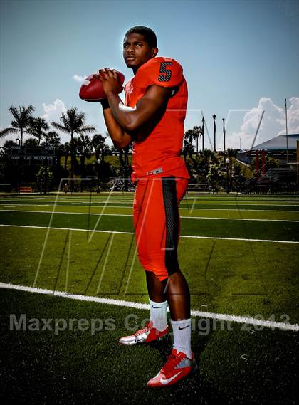 Thumbnail 3 in Washington (Preseason Top 25 Photo Shoot)  photogallery.