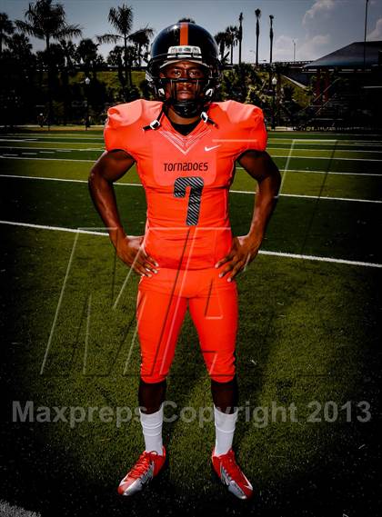 Thumbnail 1 in Washington (Preseason Top 25 Photo Shoot)  photogallery.