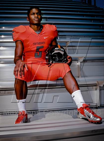 Thumbnail 2 in Washington (Preseason Top 25 Photo Shoot)  photogallery.