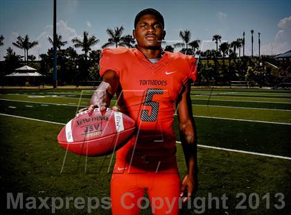 Thumbnail 3 in Washington (Preseason Top 25 Photo Shoot)  photogallery.