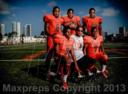 Thumbnail 3 in Washington (Preseason Top 25 Photo Shoot)  photogallery.