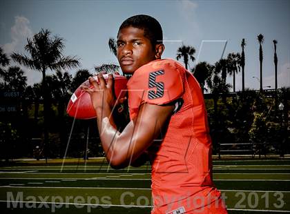 Thumbnail 1 in Washington (Preseason Top 25 Photo Shoot)  photogallery.
