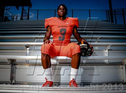 Thumbnail 1 in Washington (Preseason Top 25 Photo Shoot)  photogallery.