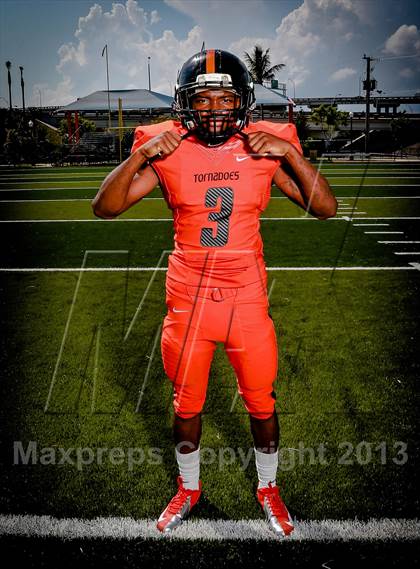 Thumbnail 2 in Washington (Preseason Top 25 Photo Shoot)  photogallery.