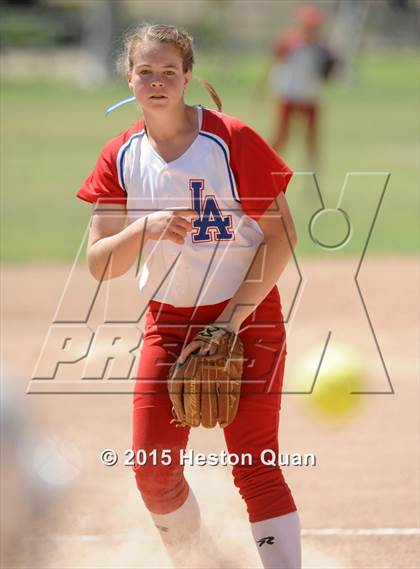 Thumbnail 2 in Los Alamitos (Red) vs. Villa Park photogallery.