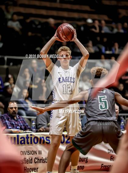 Thumbnail 3 in Bakersfield Christian vs. Hoover (CIF D3 Central Section Championship) photogallery.