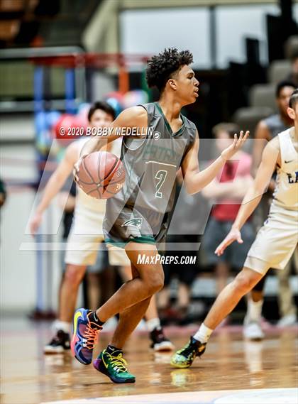 Thumbnail 1 in Bakersfield Christian vs. Hoover (CIF D3 Central Section Championship) photogallery.