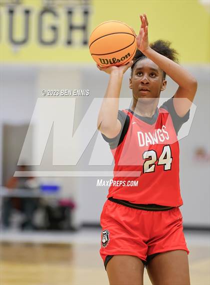 Thumbnail 2 in Dutchtown vs. Alpharetta (Chuck Miller Classic) photogallery.