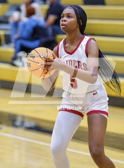 Thumbnail 2 in Dutchtown vs. Alpharetta (Chuck Miller Classic) photogallery.