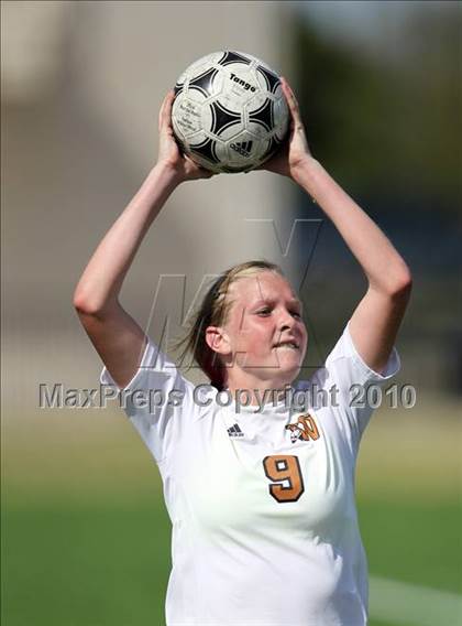 Thumbnail 3 in Westwood vs Cypress Woods (5A Bi-District Playoff) photogallery.