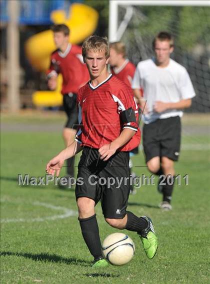 Thumbnail 2 in Trinity Prep @ Sacramento Country Day photogallery.