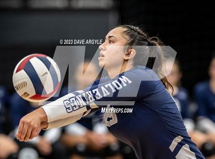 Thumbnail 3 in Hunter vs. Alta (UHSAA 5A 2nd Round) photogallery.