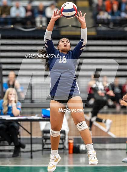 Thumbnail 3 in Hunter vs. Alta (UHSAA 5A 2nd Round) photogallery.