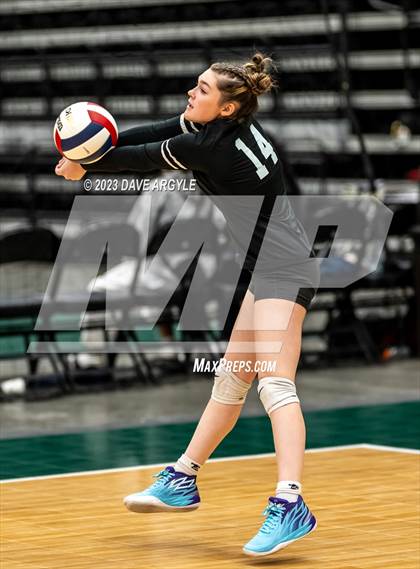 Thumbnail 1 in Hunter vs. Alta (UHSAA 5A 2nd Round) photogallery.