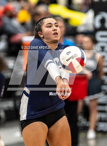 Thumbnail 3 in Hunter vs. Alta (UHSAA 5A 2nd Round) photogallery.