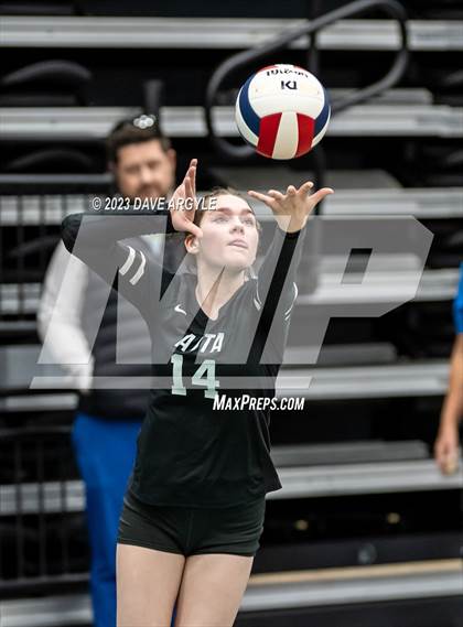 Thumbnail 2 in Hunter vs. Alta (UHSAA 5A 2nd Round) photogallery.