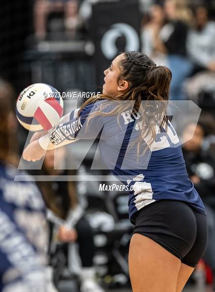 Thumbnail 1 in Hunter vs. Alta (UHSAA 5A 2nd Round) photogallery.