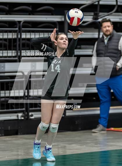 Thumbnail 1 in Hunter vs. Alta (UHSAA 5A 2nd Round) photogallery.