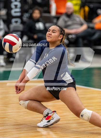 Thumbnail 2 in Hunter vs. Alta (UHSAA 5A 2nd Round) photogallery.