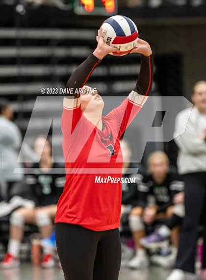 Thumbnail 1 in Hunter vs. Alta (UHSAA 5A 2nd Round) photogallery.