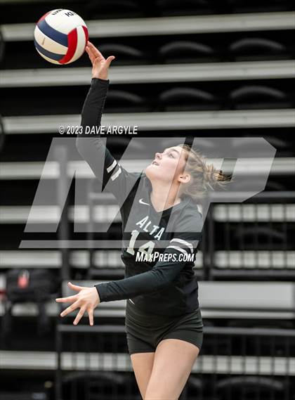 Thumbnail 3 in Hunter vs. Alta (UHSAA 5A 2nd Round) photogallery.