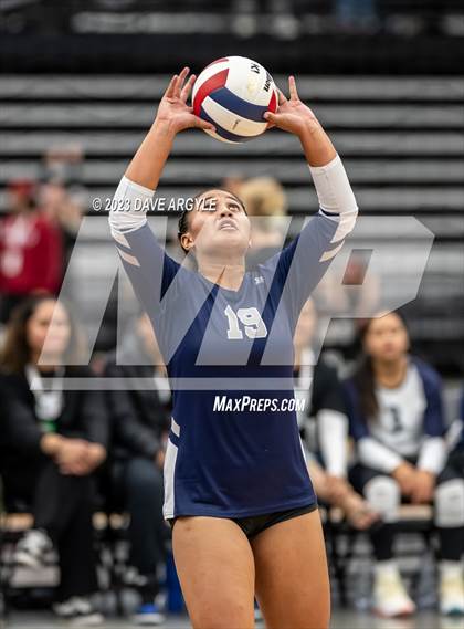 Thumbnail 2 in Hunter vs. Alta (UHSAA 5A 2nd Round) photogallery.