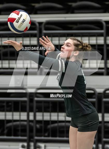 Thumbnail 1 in Hunter vs. Alta (UHSAA 5A 2nd Round) photogallery.