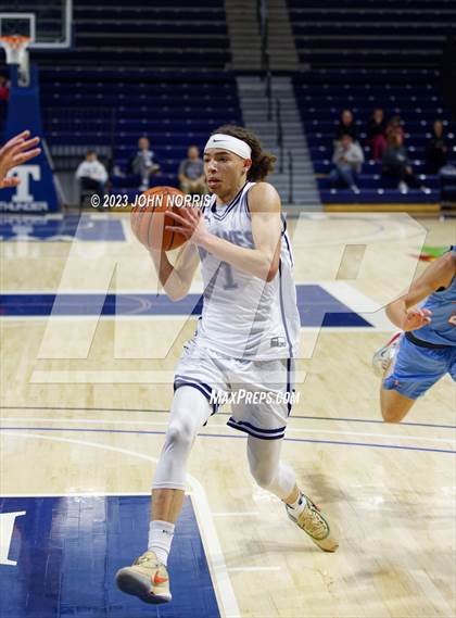 Thumbnail 2 in Lakeland vs. Michigan City (PSM Holiday Shootout) photogallery.