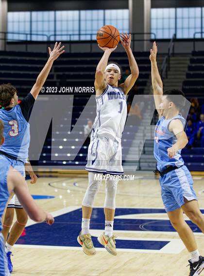 Thumbnail 1 in Lakeland vs. Michigan City (PSM Holiday Shootout) photogallery.
